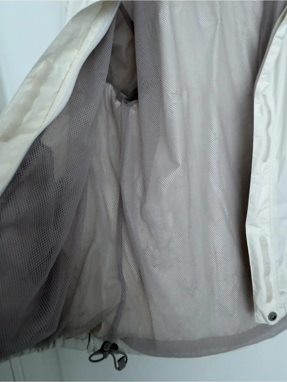 The North Face Resolve Women HyVent White Lightweight Rain Jacket medium gorpcor